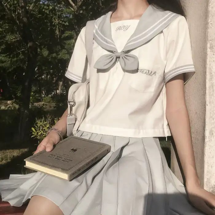 小心间谍