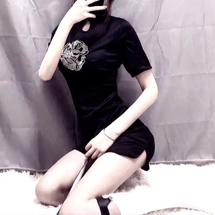 老师不是人